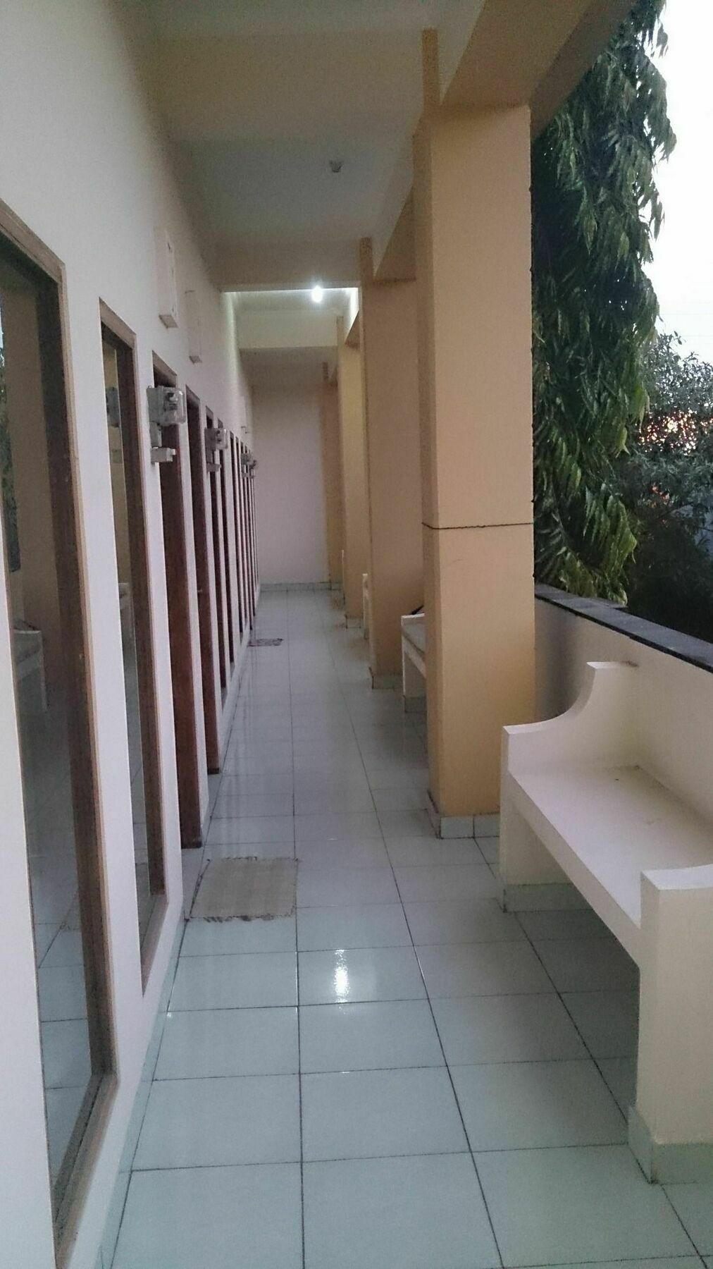 Pondok Taman 828 Hotel Dempasar Exterior foto